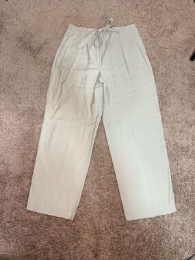 DKNY Women’s Size 10 Cream Pleated Wide Leg Trouser Pant Tie From Detail Career